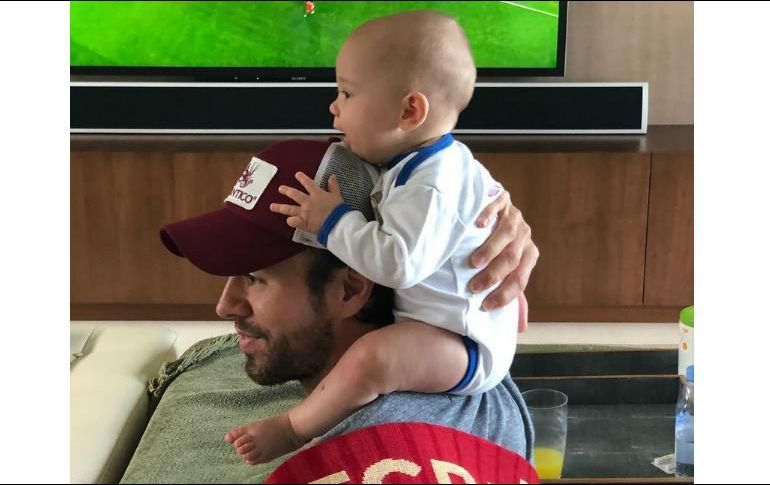 Hijo de Enrique Iglesias encanta las redes con tierno baile