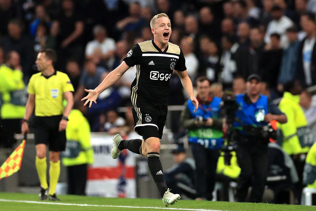 Ajax sorprende al vencer de visita al Tottenham en Champions