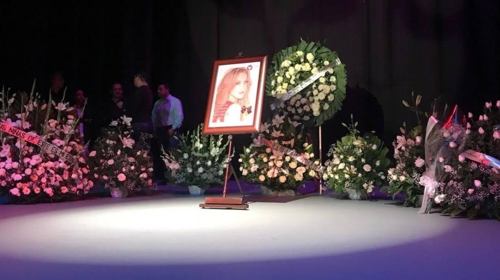 Rinden homenaje a Edith González en teatro Jorge Negrete