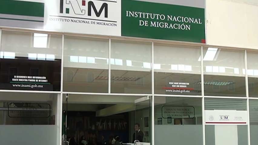 Anuncia AMLO depuración de personal en Migración y Aduanas