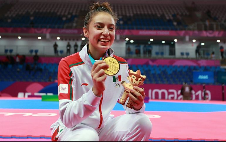 Daniela Souza es monarca panamericana de taekwondo