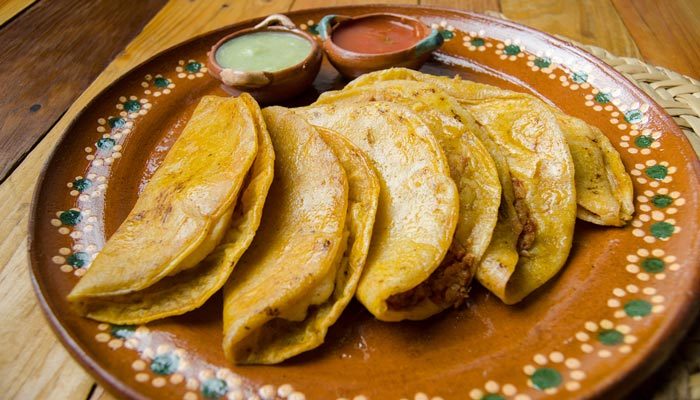 Tacos de canasta de chicharrón