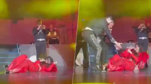 (VIDEO) Ana Bárbara sufre caída en el escenario